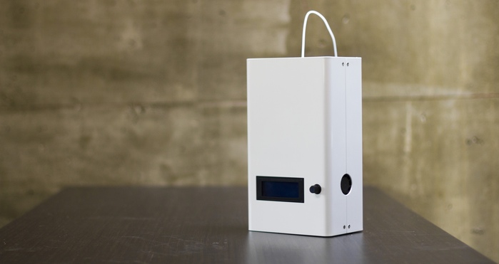 This unassuming electronic device could unlock multi-material and multi-color options for your existing 3D printer. Courtesy of Mosaic.