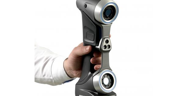 Reps demonstrated the HandySCAN 700, a white light scanner,  as part of the presentation. Courtesy of 3DS.