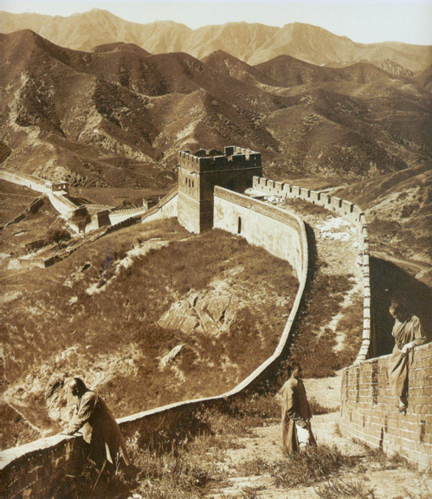 20090703greendam21 Is China's new content-filtering software for PCs a digital Great Wall to keep out certain ideas? (Photo credited to Herbert Ponting, 1870-1935, from Wikimedia Commons)