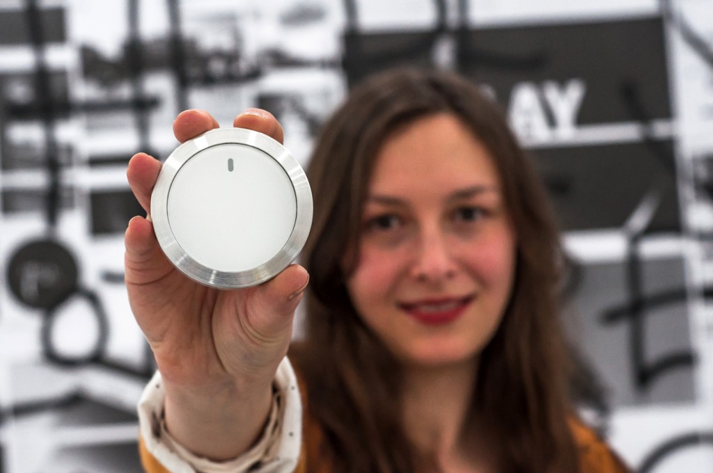Flow, a programmable wireless controller with motion detection, proves a great funding success on Indiegogo.