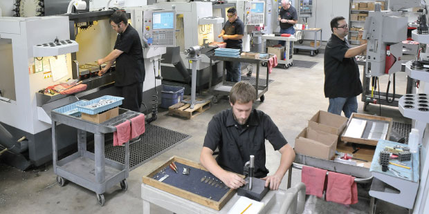 “5 Ways to Keep Your Machine Shop Competitive in the Digital Age” offers practical and affordable advice that can help you adapt your business processes to take advantage of modern technologies. Image courtesy of Markforged Inc.