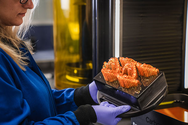 Carbon Makes Available FP3D Resin for Dental Labs
