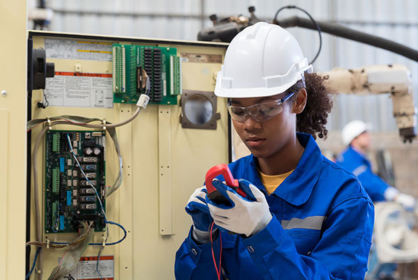 Siemens USA to Train 200K Electrician and Manufacturing Experts by 2030