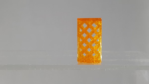 The dual light source approach allows for the solidification of the resin in more sophisticated patterns. Image courtesy of University of Michigan.