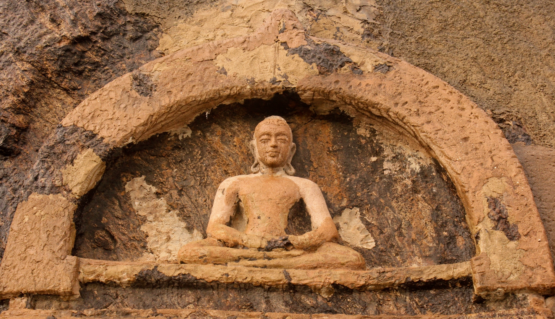 Shrines Turn to 3D Printing to Protect Buddhist Statues