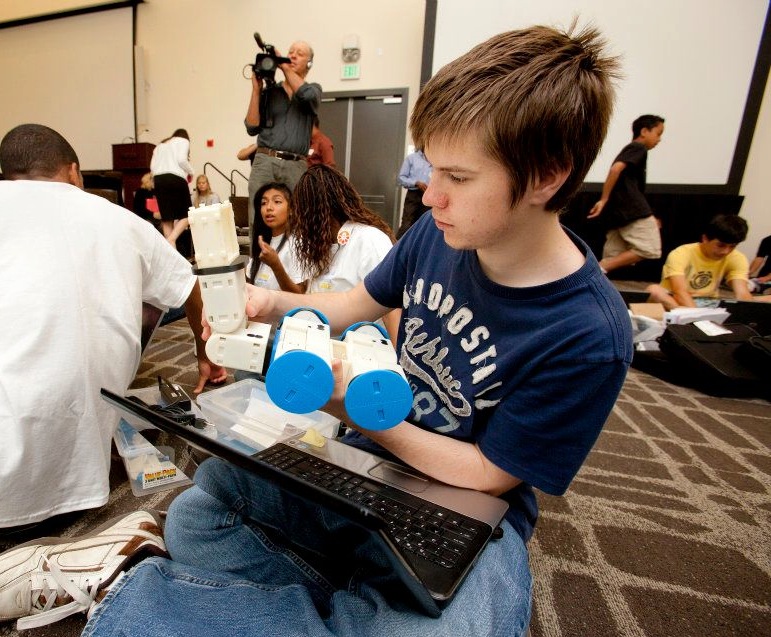 Barobo Offers 3D Printed Robot Kit
